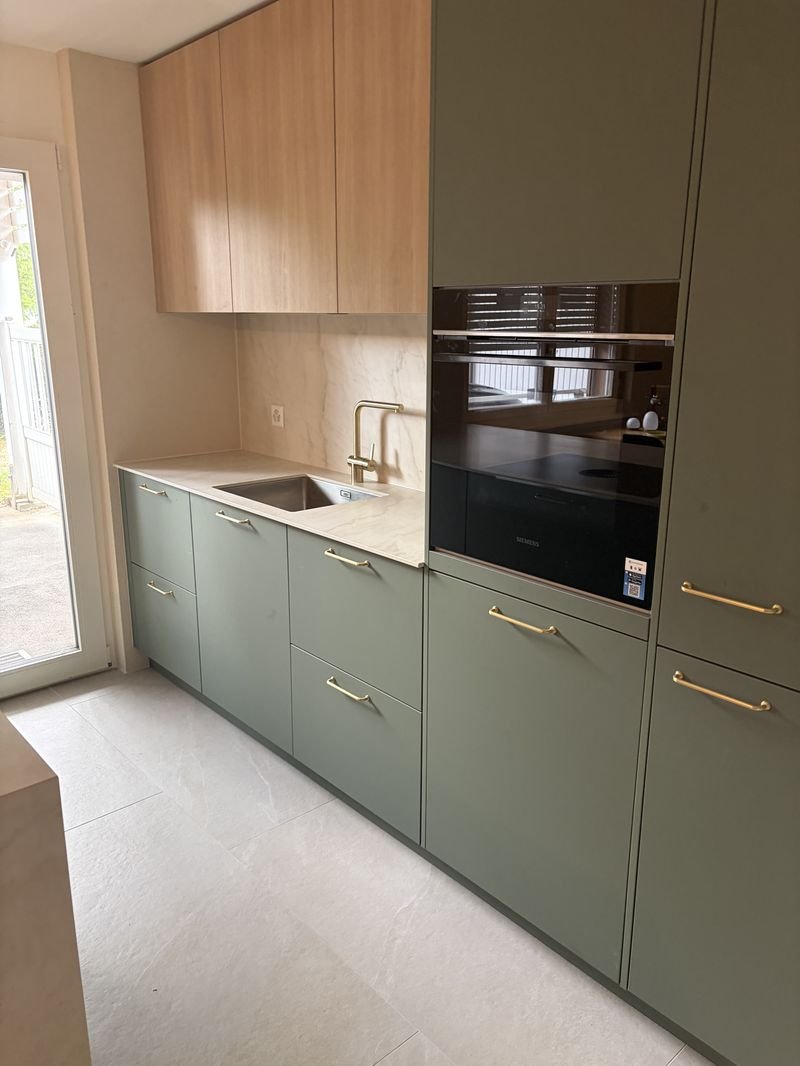 Cuisine, Treycovagnes — rénovation pilotée par Invatis